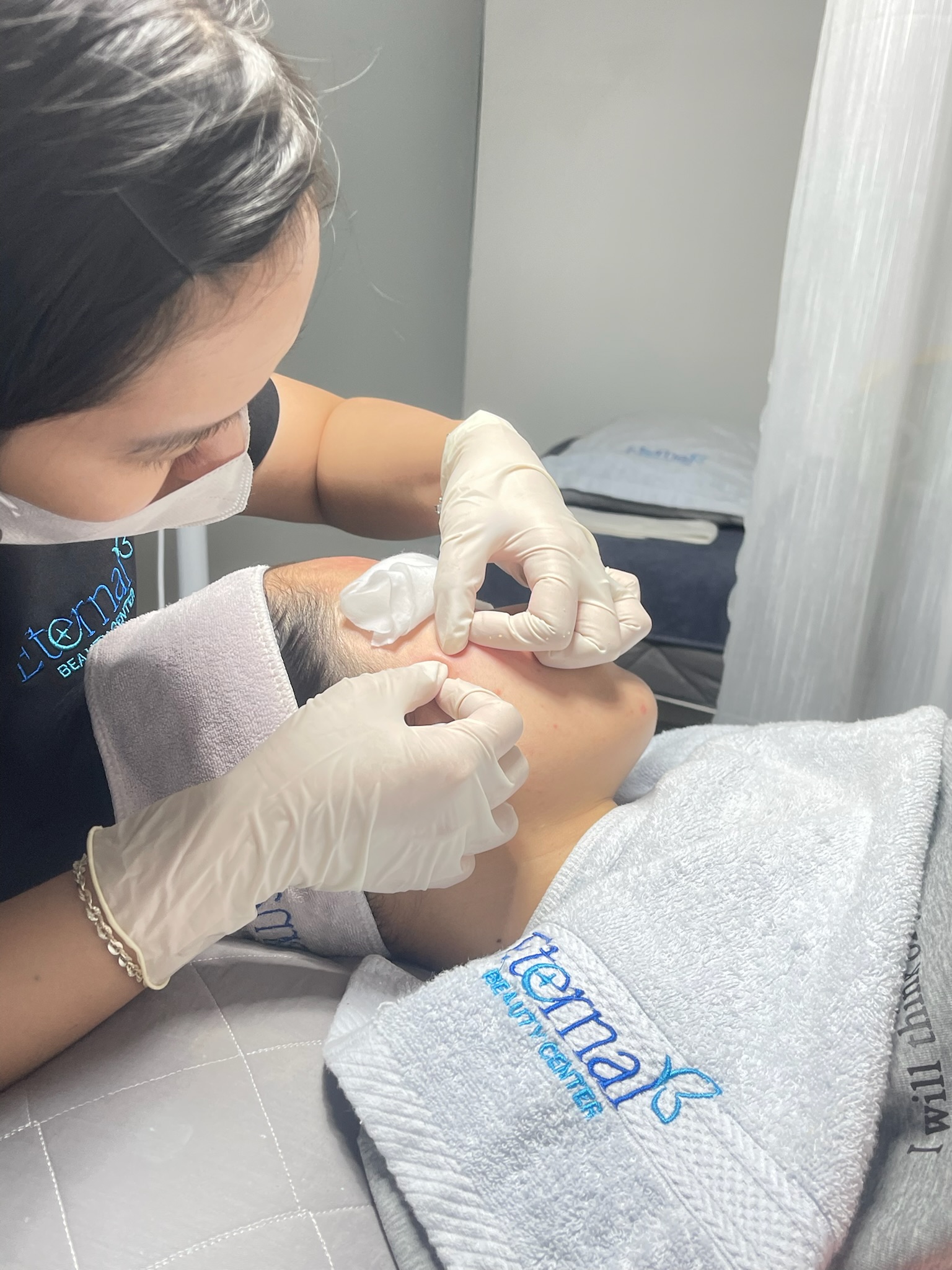The doctor and nursing team at Eternal Beauty Center