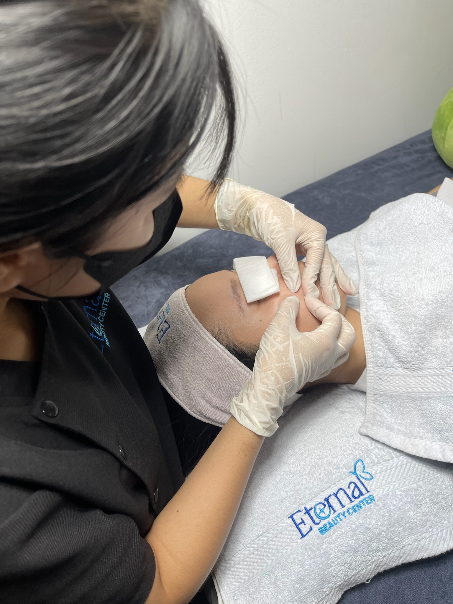 The doctor and nursing team at Eternal Beauty Center